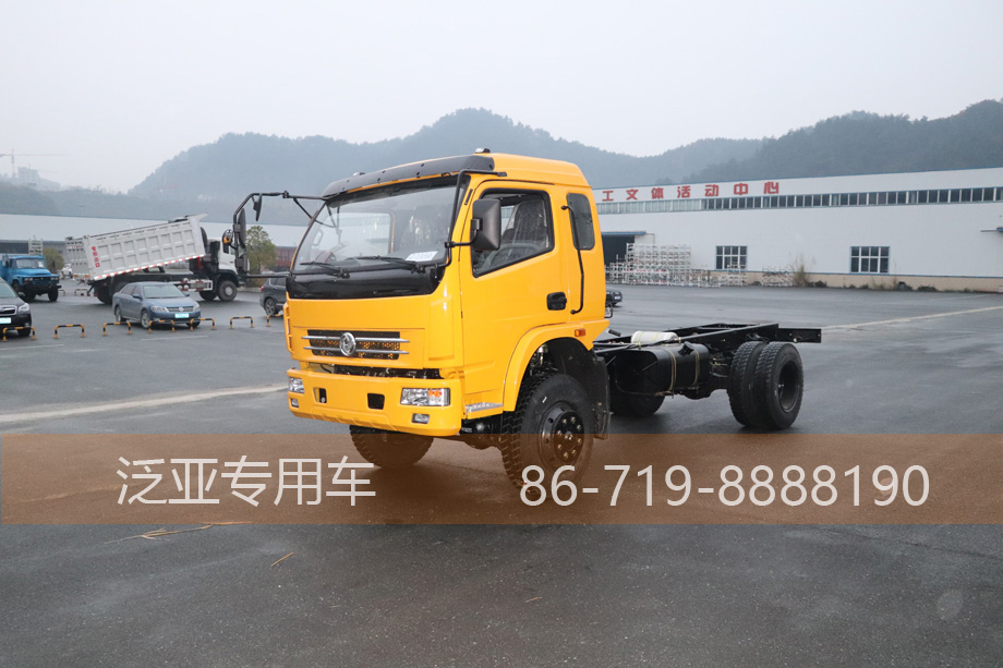 四驱越野底盘,一排半多利卡底盘,四驱多利卡底盘,多利卡底盘改装,4*4底盘,全驱轻卡,轻卡底盘,东风四驱卡车底盘,平头排半底盘,多利卡驾驶室内饰