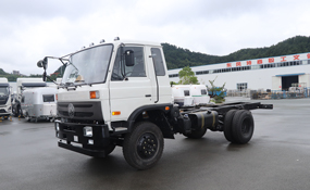 4*2东风145平头一排半底盘 3米7轴距可改装5米货箱