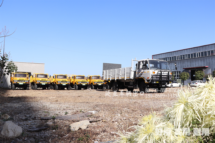 东风六驱,越野专用车底盘,东风EQ2070,长头越野卡车,东风双排驾驶室,东风4X4,145平头液压尾板载货汽车,东风越野运输车,东风4驱EQ2070