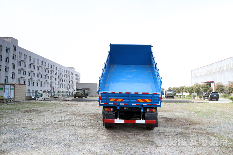 东风六驱自卸车,东风自卸车,东风eq2100,东风245,东风6X6卡车,风六驱卡车,东风六驱运兵车,东风六驱越野车,东风越野专用车,东风6驱