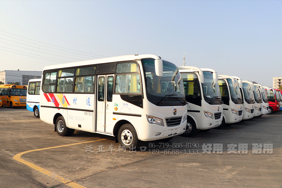 东风越野客车 东风四驱客车,东风13座客车 东风23座载人客车,东风4X4客车.东风运兵客车,东风工程救援客车,东风柴油客车,武警森林客车,东风客车出口,东风客车报价,东风4X4客车销售