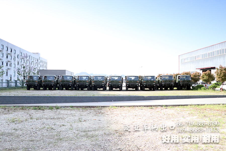 东风EQ246,东风六驱越野卡车,东风柴油卡车,东风六驱柴油车,东风卡车出口,东风EQ2102G,东风越野卡车配置,东风越野卡车参数,东风六驱卡车出口,东风EQ246出口
