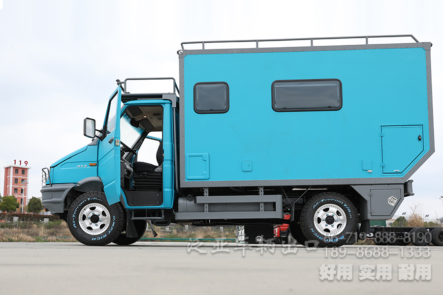 房车改装,依维柯房车,四驱越野房车,家用自行式房车,一体式房车,户外旅游房车