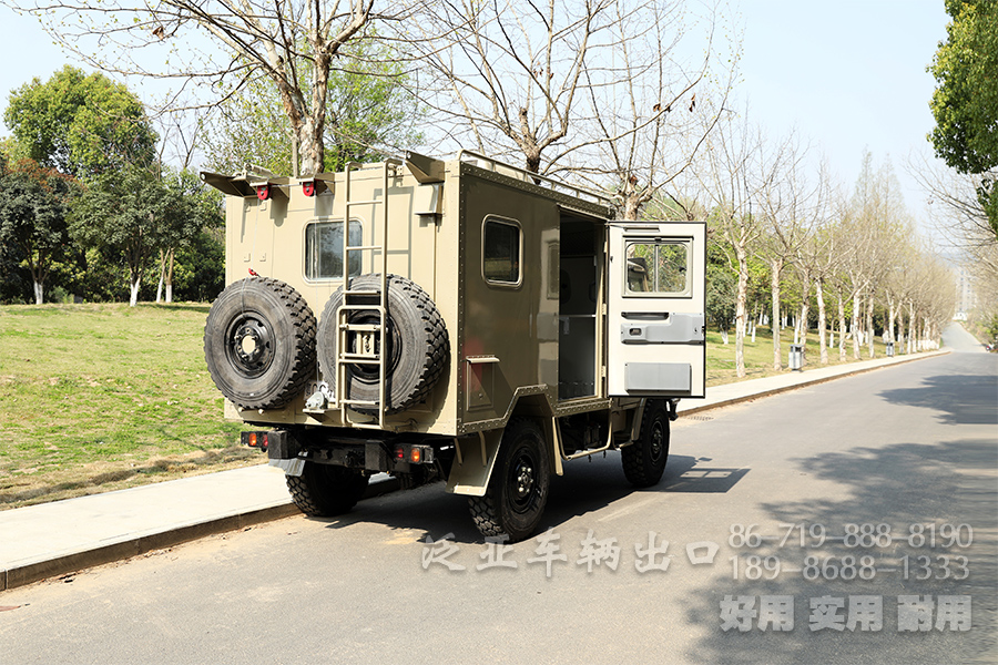 依维柯2046,越野型旅居房车,移动办公车,房车定制改装,户外办公室