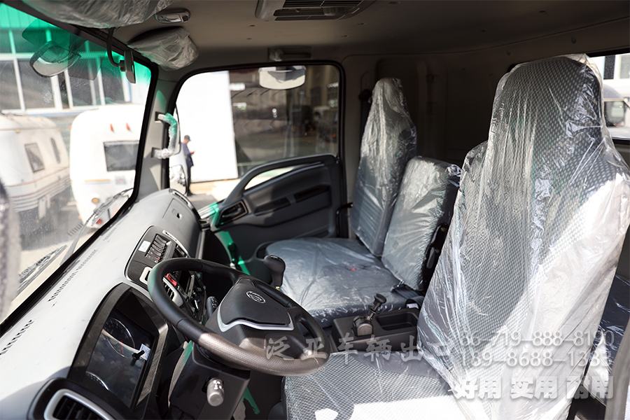 湖北越野专用车官网,湖北越野专用车有限公司官网,越野卡车定制,东风四驱六驱,东风军车改装,越野运兵车,森林消防车,四驱六驱越野车底盘,越野客车,越野卡车,专用车改装,工厂直销专用车、轻型越野卡车底盘、六驱卡车