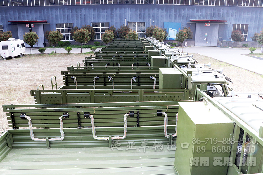 东风EQ2082、越野车、东风EQ240、湖北越野专用车官网,湖北越野专用车有限公司官网,越野卡车定制,东风四驱六驱,东风军车改装,越野运兵车,森林消防车,四驱六驱越野车底盘,越野客车,越野卡车,专用车改装,工厂直销专用车、轻型越野卡车底盘、六驱卡车