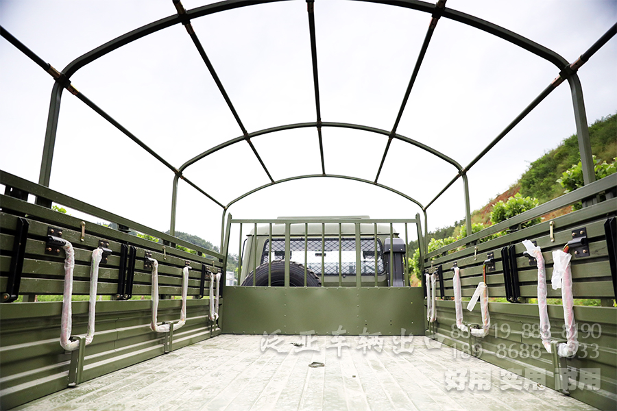 6*6运兵车,EQ2102N,双排越野卡车,东风153双排,六驱卡车配置,东风运兵车