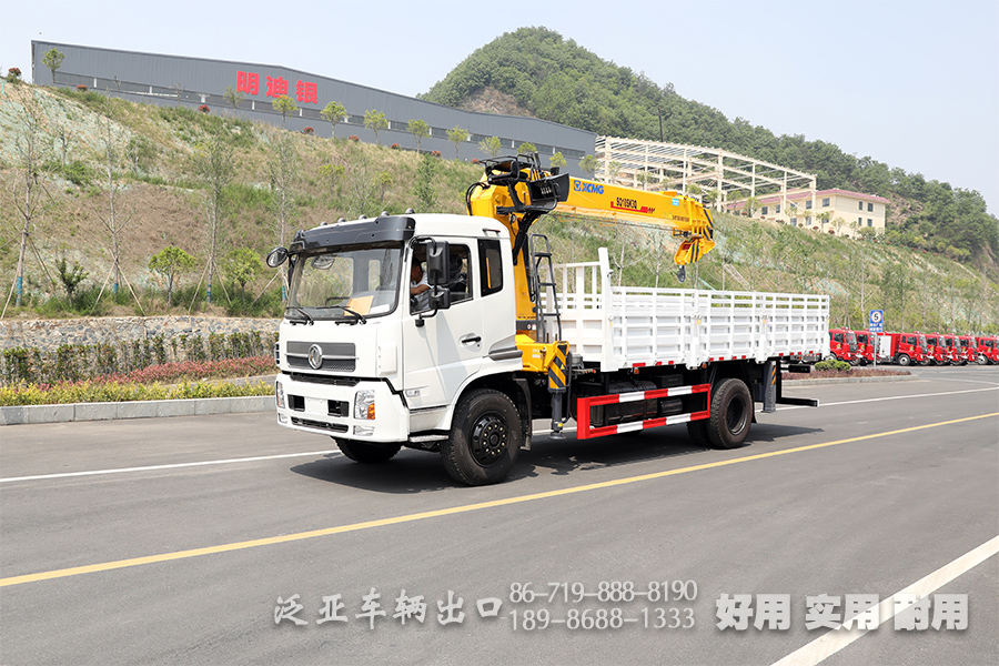 <strong>大力抓手 10吨徐工四节臂随车吊</strong>