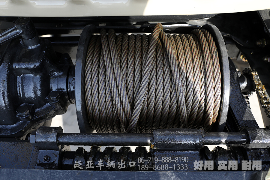 绞盘卡车,东风六驱柴油车,EQ2082E6D,六驱尖头汽车,越野卡车,民用版军车,4吨军车