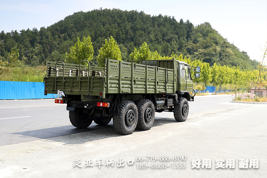 六驱越野车,EQ2102G平头,六驱越野卡车,东风EQ2102G三吨半,东风EQ2102,六驱越野卡车,全驱越野货车,东风6X6全驱卡车