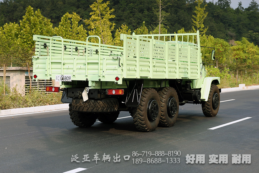 东风EQ2100,东风定制款越野车,长头EQ2100,六驱越野运兵车,6*6尖头载货汽车,六驱载货汽车,运兵卡车,长头卡车,190马力卡车,越野运兵车