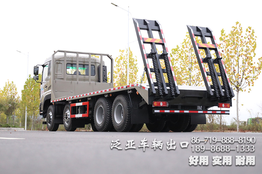 东风8X4,8X4平板,平板底盘,东风10米平板,东风10米底盘,30吨专用车底盘,30吨底盘,专用车底盘改装