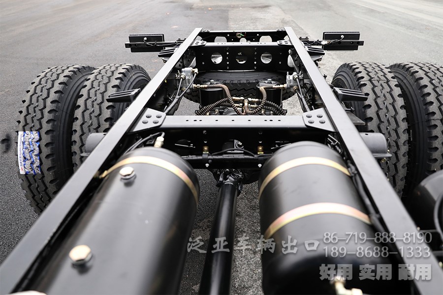 东风4驱，东风4x4，东风尖头自卸卡车，东风大马力卡车、自卸车出口