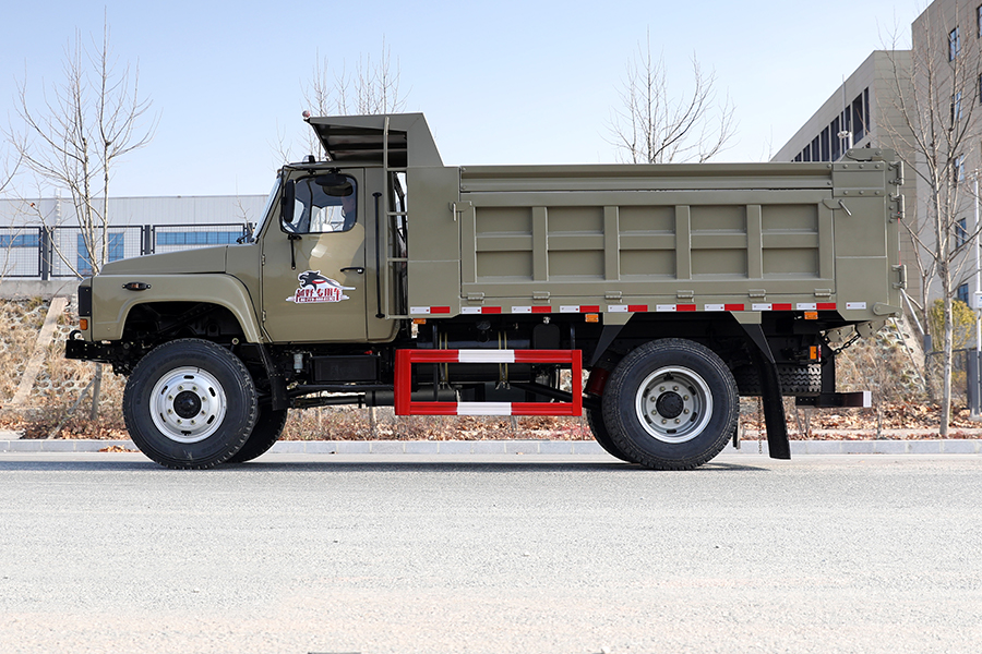 东风四驱，东风4x4，东风四驱尖头大玻璃越野卡车底盘，东风四驱底盘出口，东风底盘出口厂家