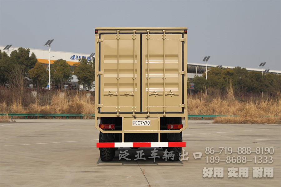 多用途越野专用车，东风6*6厢式车，EQ2100越野厢卡，野外露营车，瓦楞板厢式车