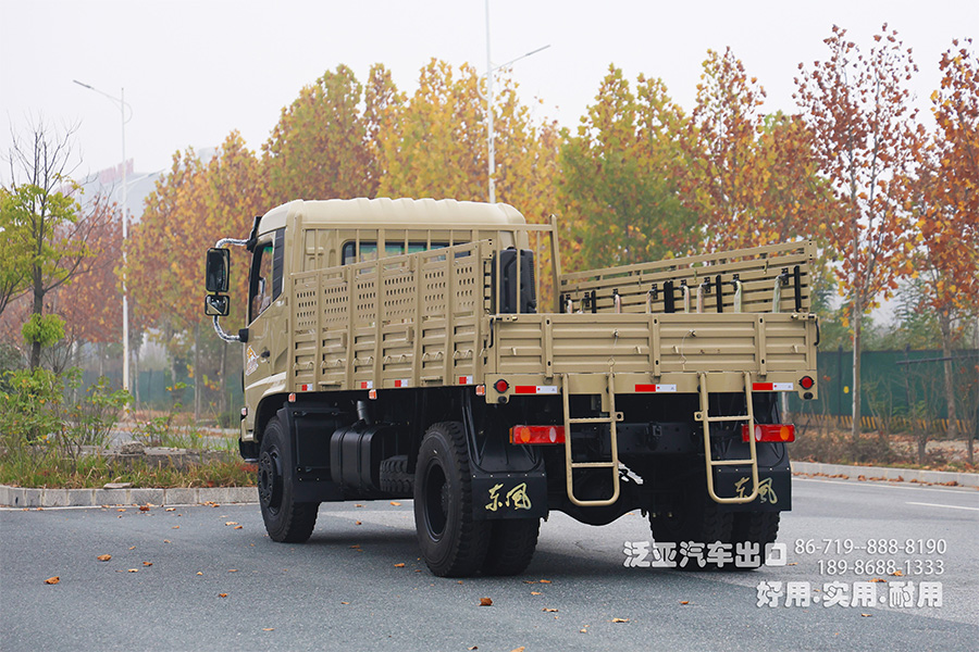 东风运兵车,4*2东风卡车,东风天锦6吨卡车,东风天锦运输车,EQ1120GA,军用越野卡车