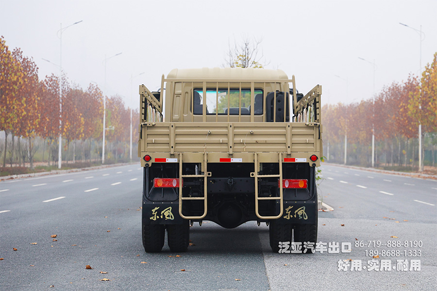 东风运兵车,4*2东风卡车,东风天锦6吨卡车,东风天锦运输车,EQ1120GA,军用越野卡车